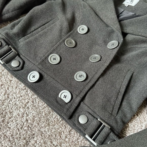 See Thru Soul Women’s Grey Cropped Pea Coat - Size Large - Picture 4 of 11